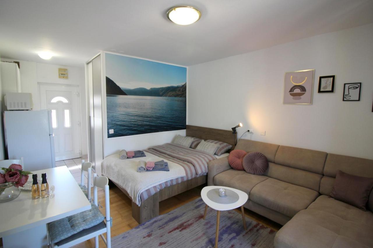 Cozy Studio Cipresa 200m From The Poreč