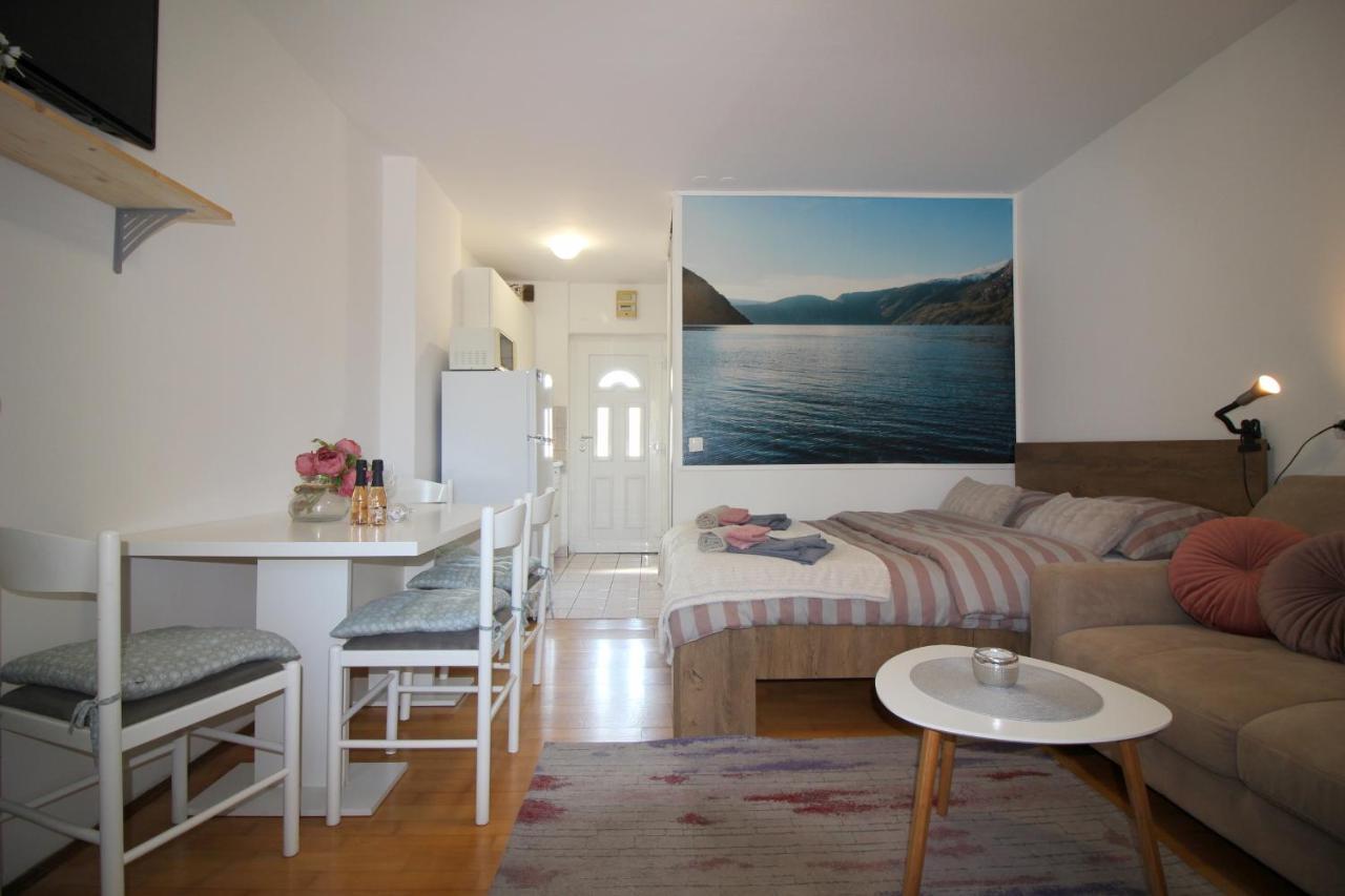 Apartment Cozy Studio Cipresa 200m From The *