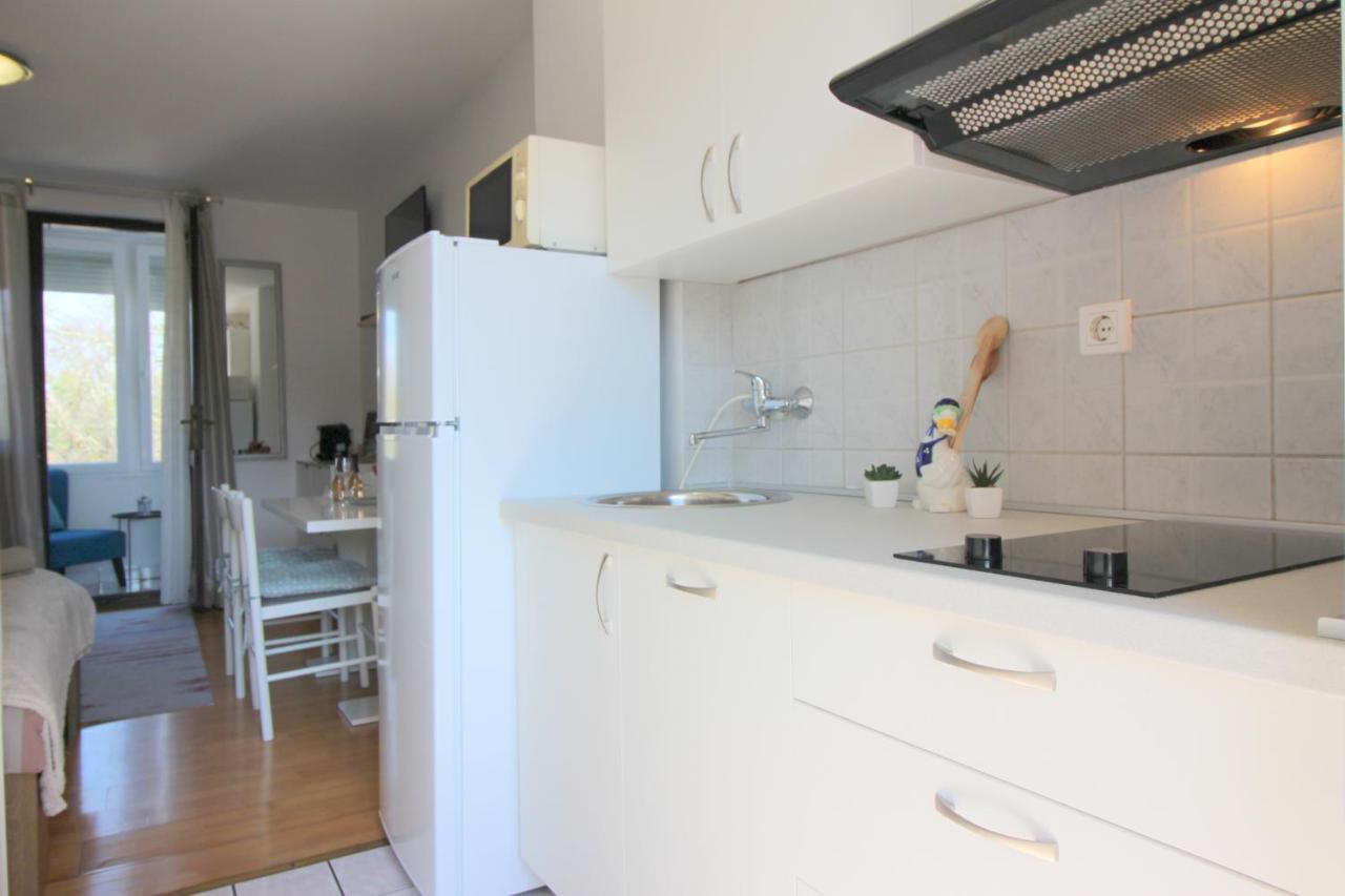 Apartment Cozy Studio Cipresa 200m From The *
